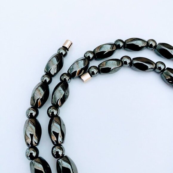 Vintage Hematite Magnetic Therapy Necklace Healing Stones Necklace - Picture 4 of 5